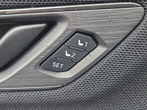 New 2026 Subaru Outback Limited AWD/4WD image 12