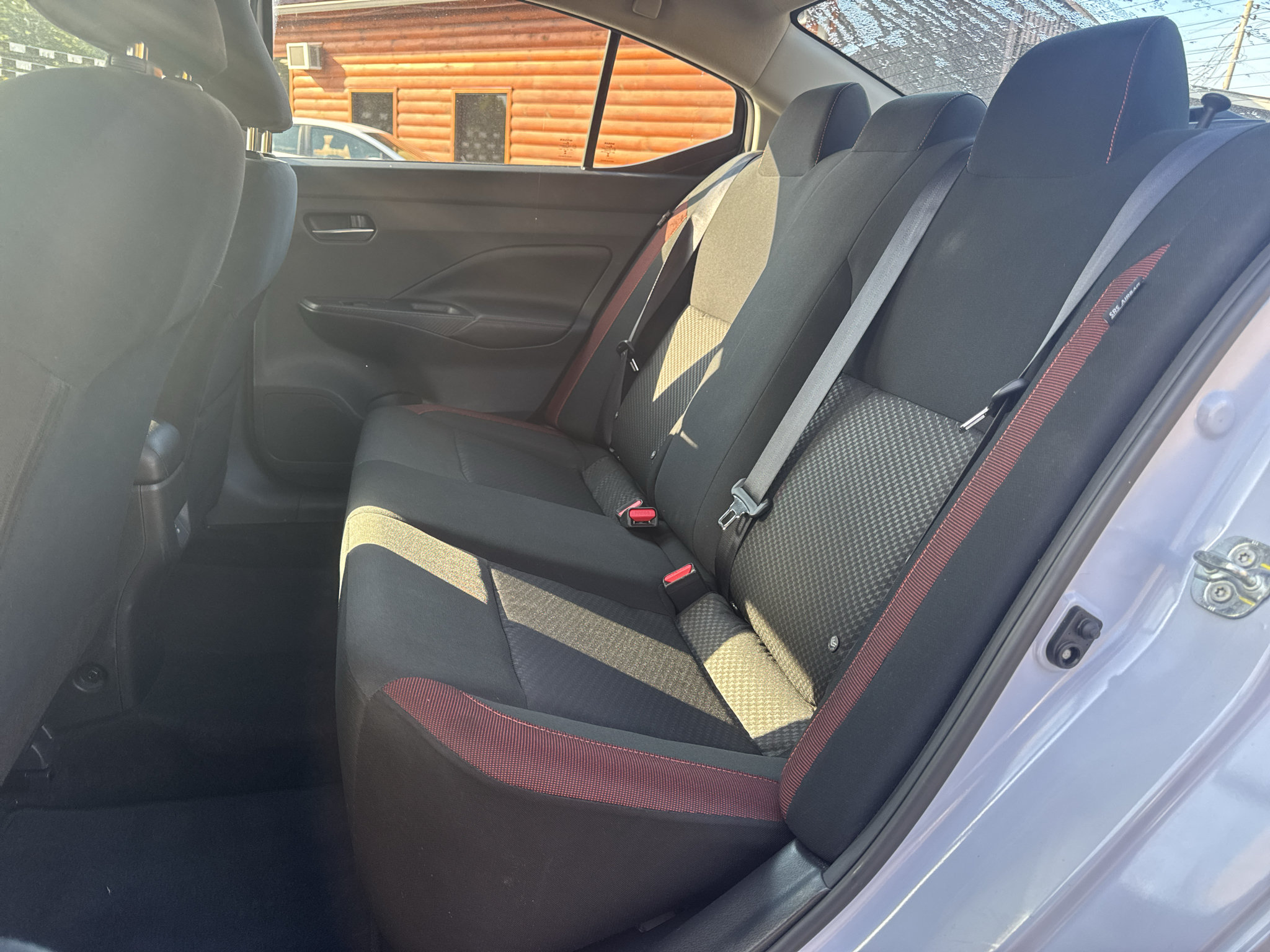 Used 2025 Nissan Versa SR FWD image 14