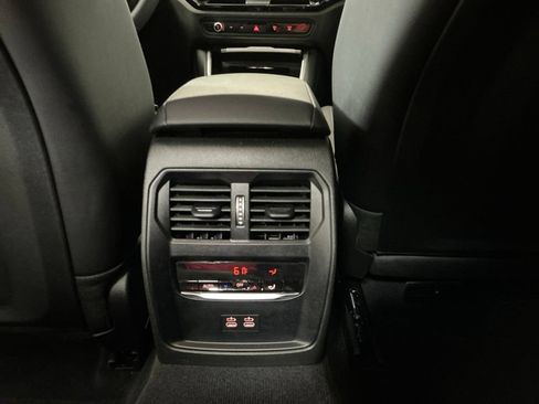 Certified 2025 BMW 330i Sedan w/ M Sport Package RWD image 27