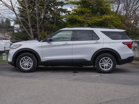 New 2026 Ford Explorer Active AWD/4WD image 18