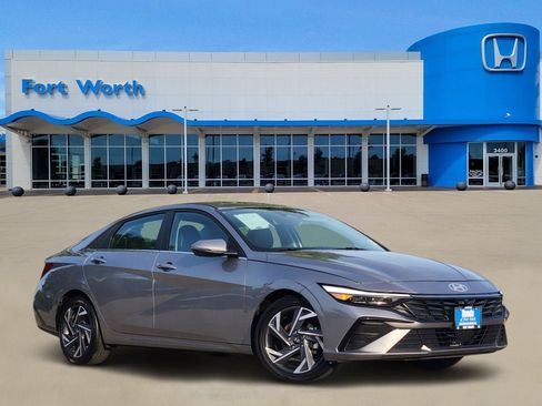 Used 2024 Hyundai Elantra Limited FWD image 1