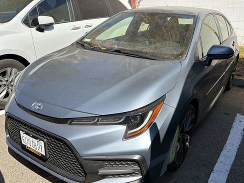 Used 2020 Toyota Corolla SE image 1