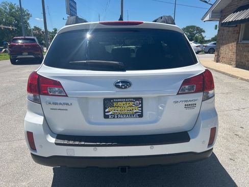 Used 2014 Subaru Outback 2.5i Premium w/ Accessory Value Package (OYT) AWD/4WD image 6