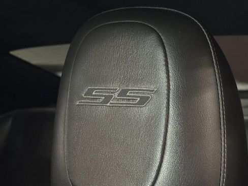 Used 2014 Chevrolet Camaro SS image 18
