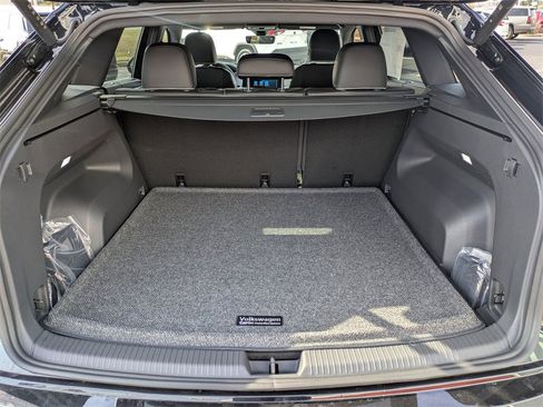 New 2026 Volkswagen Atlas Cross Sport SEL Premium R-Line image 14