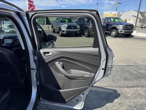 Used 2018 Ford Escape SEL image 34