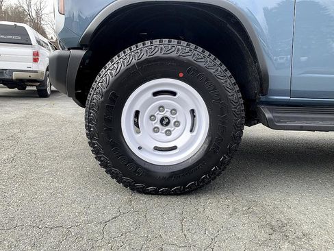 New 2025 Ford Bronco Heritage Edition image 8