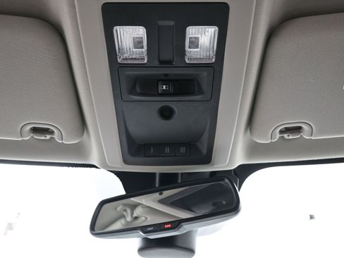Used 2018 RAM 1500 Laramie RWD image 28