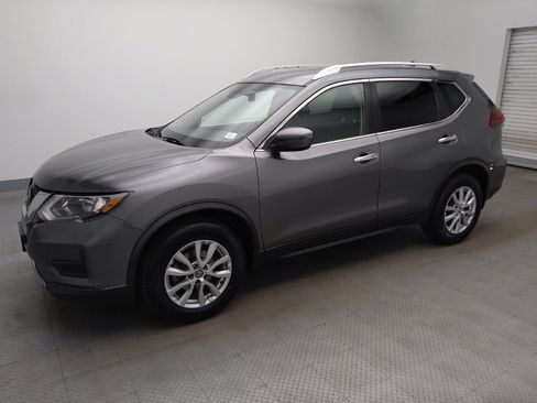 Used 2020 Nissan Rogue SV AWD/4WD image 2