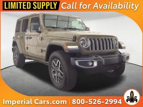 Used 2026 Jeep Wrangler Unlimited Sahara AWD/4WD image 1