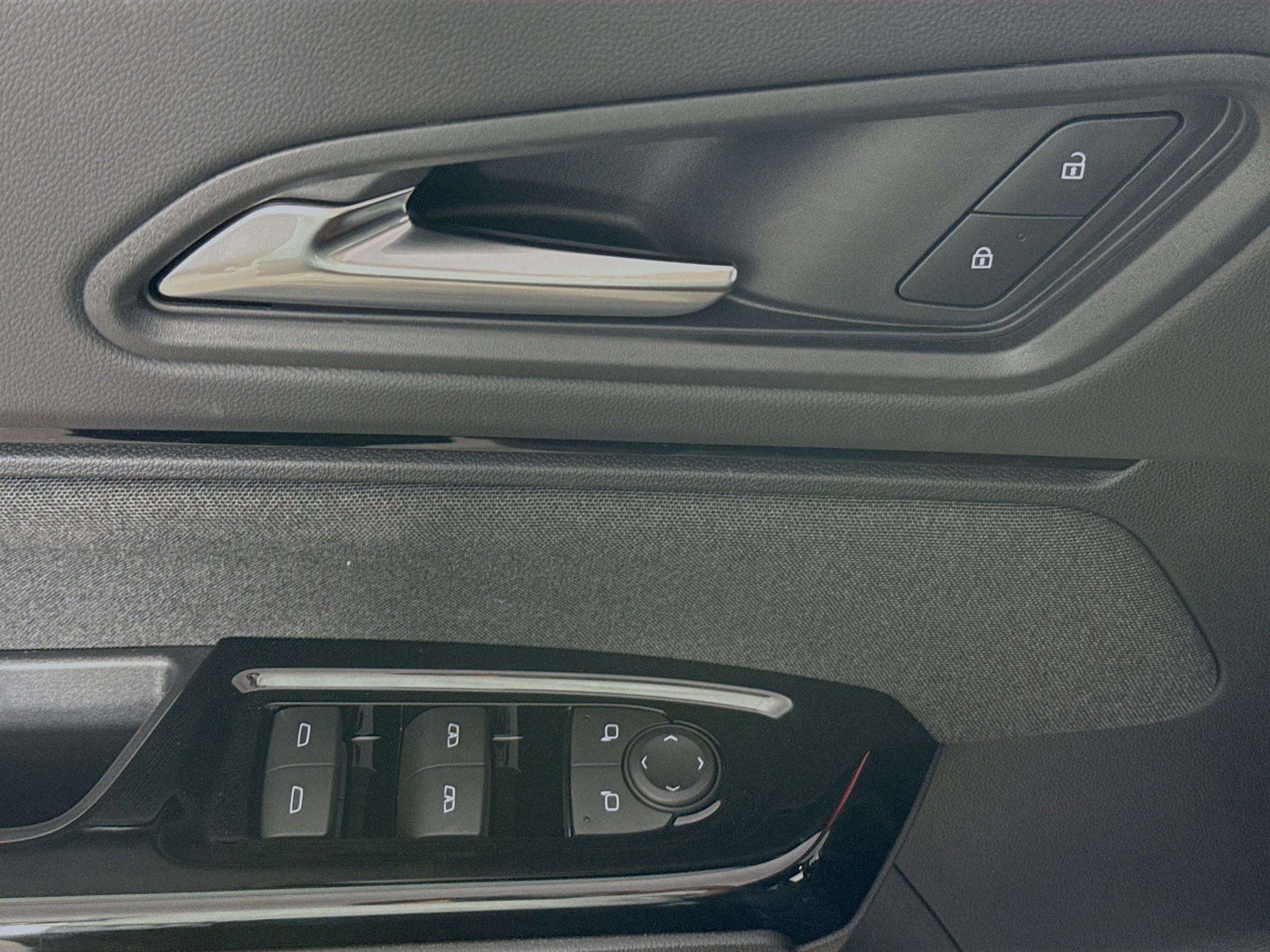 New 2025 Honda Prologue EX image 21