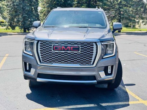 Used 2021 GMC Yukon Denali w/ LPO, Illumination Package AWD/4WD image 10