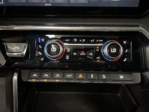 Certified 2024 GMC Sierra 1500 Denali AWD/4WD image 17