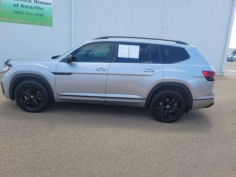 Used 2023 Volkswagen Atlas SEL R-Line AWD/4WD image 9
