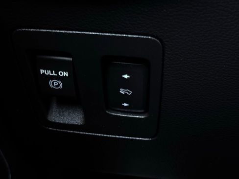 Used 2020 Ford F150 Lariat image 43