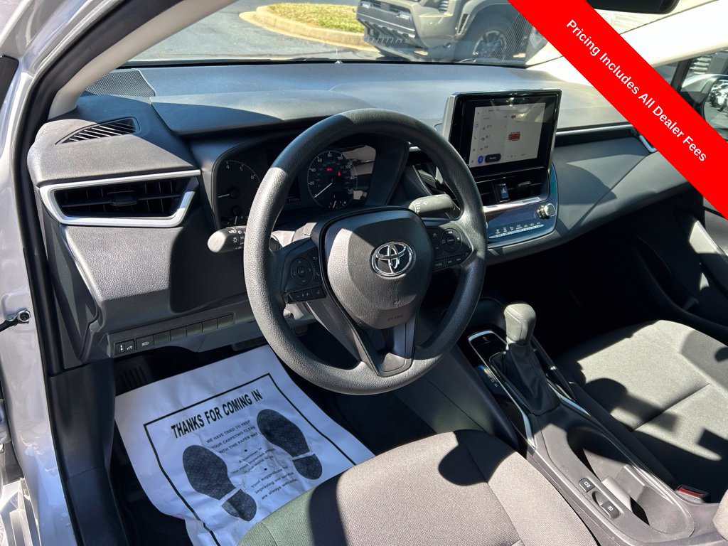 Used 2024 Toyota Corolla LE FWD image 3