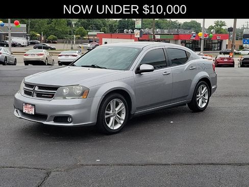 Used 2014 Dodge Avenger SXT w/ Sun/Sound Group FWD image 2