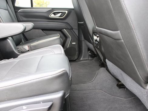 Used 2021 GMC Yukon SLT w/ SLT Premium Package image 25