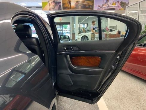 Used 2014 Lincoln MKS w/ Equipment Group 101A image 31