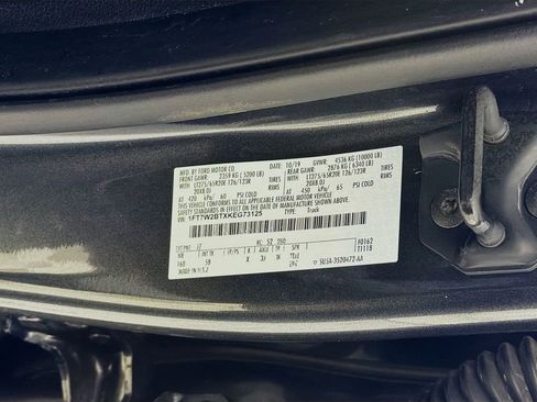 Used 2019 Ford F250 Lariat w/ Lariat Ultimate Package image 35