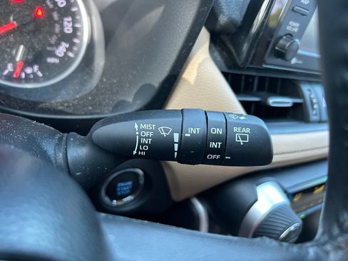 Used 2021 Toyota RAV4 XLE Premium FWD image 22