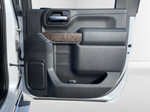 Used 2023 GMC Sierra 3500 Denali w/ Denali Ultimate Package image 18