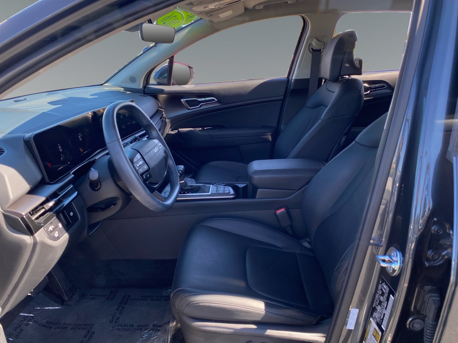 Used 2026 Kia Sportage EX FWD image 9