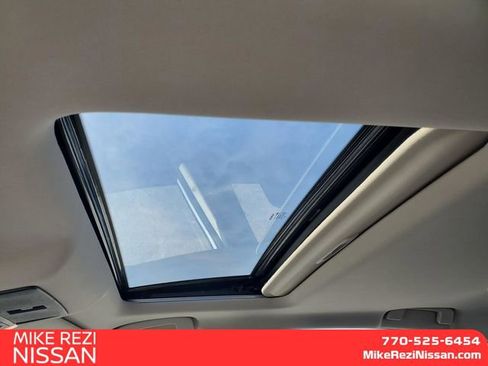 New 2025 Nissan Altima 2.5 SR w/ SR Premium Package image 13