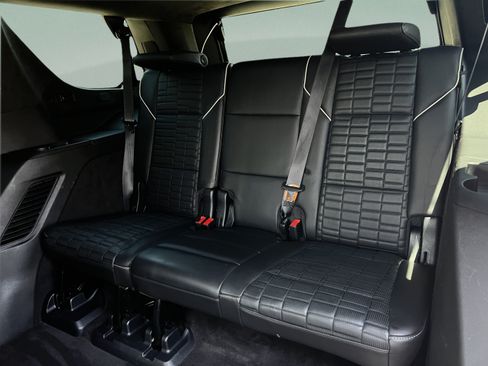 Used 2022 Cadillac Escalade Sport Platinum w/ Heavy-Duty Trailer Package AWD/4WD image 26