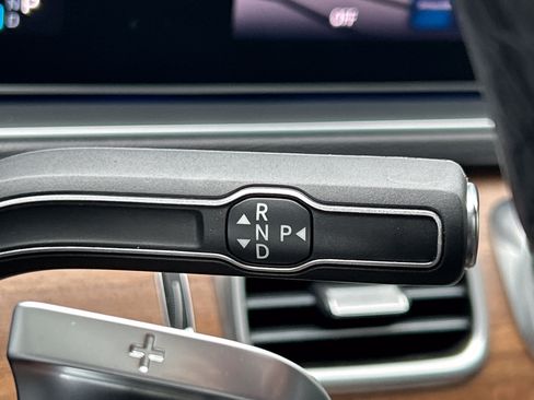 Certified 2025 Mercedes-Benz GLE 450 4MATIC image 28