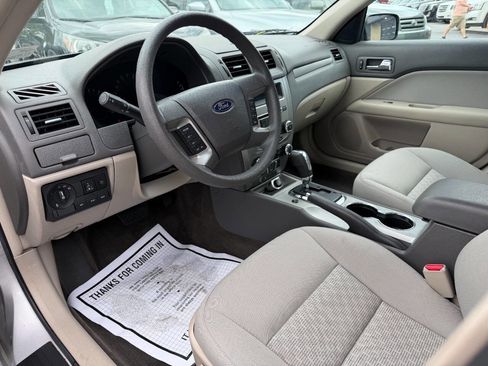 Used 2010 Ford Fusion SE FWD image 15