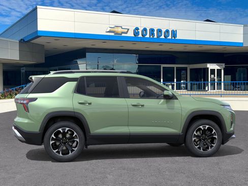 New 2026 Chevrolet Equinox LT w/ Convenience Package II image 5