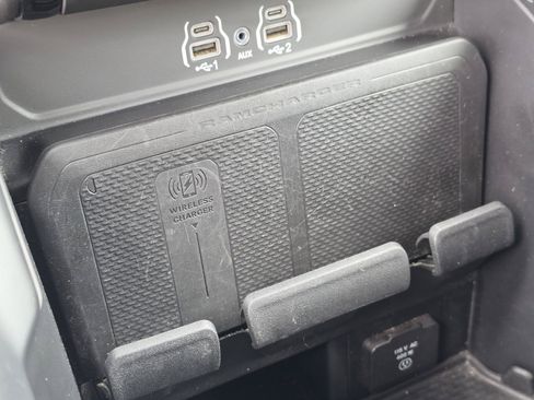 Used 2025 RAM 1500 Laramie AWD/4WD image 42