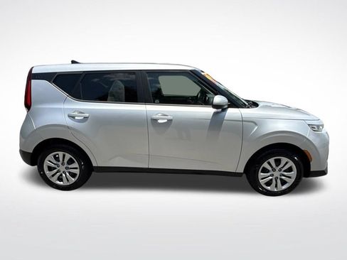 Used 2020 Kia Soul LX FWD image 4