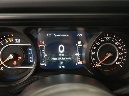 New 2025 Jeep Gladiator Rubicon w/ Safety Group AWD/4WD image 31