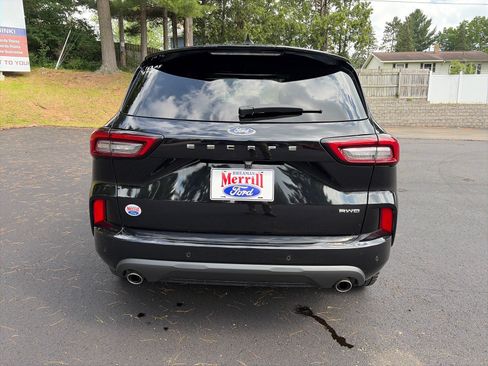 Used 2024 Ford Escape ST-Line w/ Tech Pack #1 AWD/4WD image 5