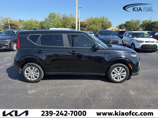 Used 2020 Kia Soul LX video 1