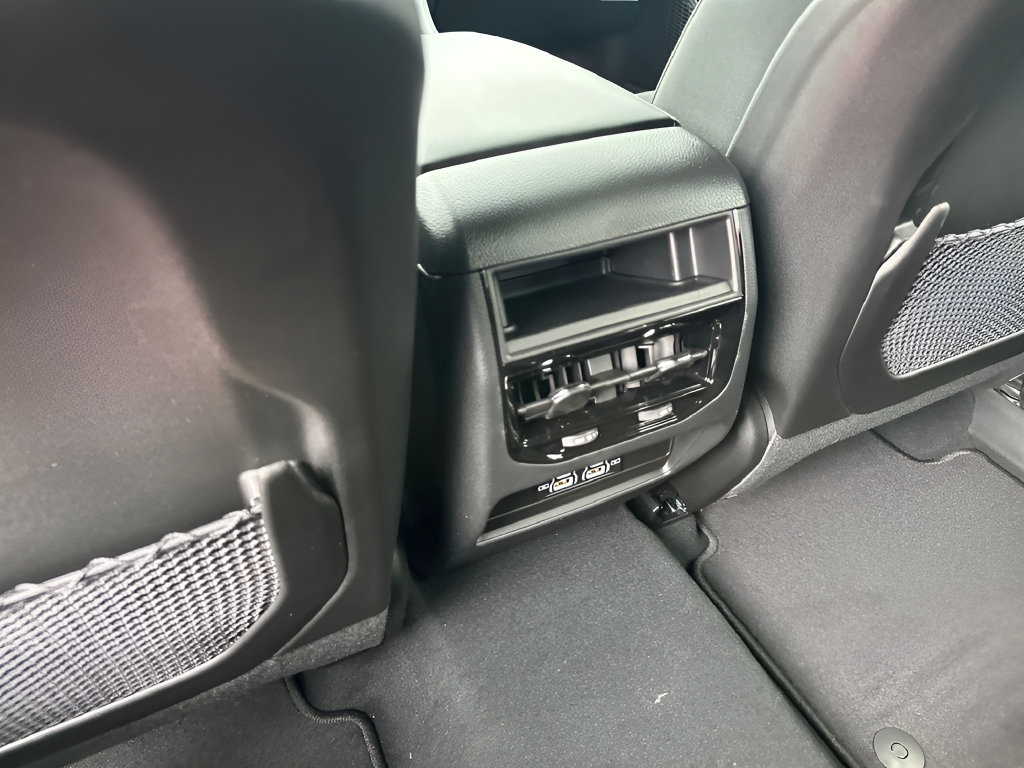 New 2026 Jeep Grand Cherokee Laredo RWD image 28