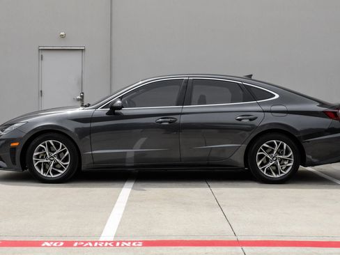 Used 2023 Hyundai Sonata SEL w/ Cargo Package FWD image 9