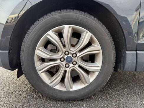 Used 2022 Ford Edge Titanium image 36