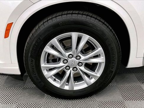 Used 2024 Cadillac XT6 Luxury image 9