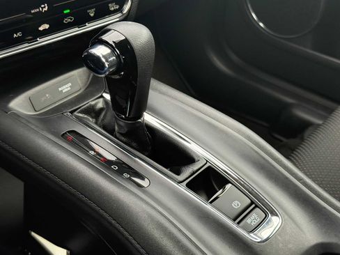 Used 2019 Honda HR-V EX image 26