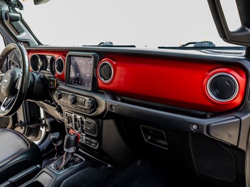 Used 2022 Jeep Gladiator Rubicon w/ LED Lighting Group image 17