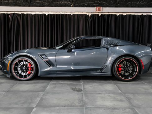 Used 2017 Chevrolet Corvette Grand Sport RWD image 11