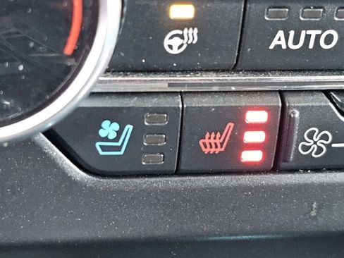 Used 2018 Ford Expedition Max Platinum image 16