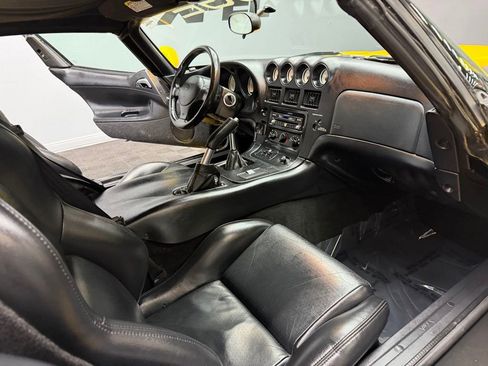 Used 2001 Dodge Viper RT/10 RWD image 38