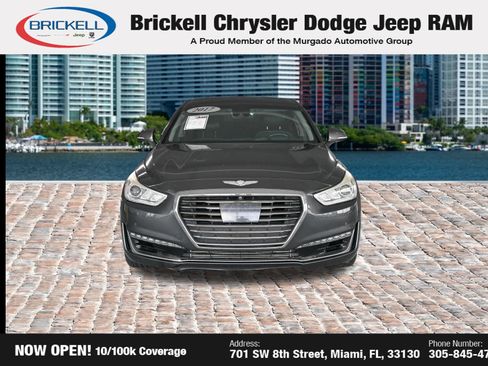 Used 2017 Genesis G90 3.3T Premium RWD image 2