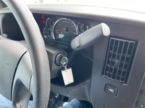 Certified 2024 Chevrolet Express 2500 w/ Driver Convenience Package image 15