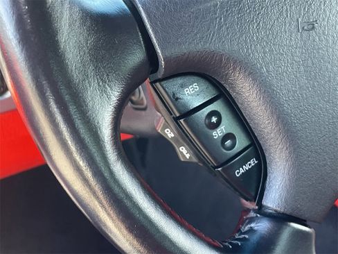 Used 2003 Ford Thunderbird image 24