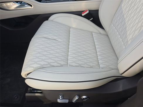 New 2026 Lincoln Nautilus Black Label image 15